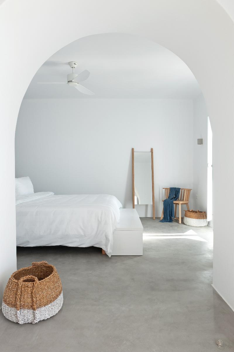 Santorini Heights - Oda