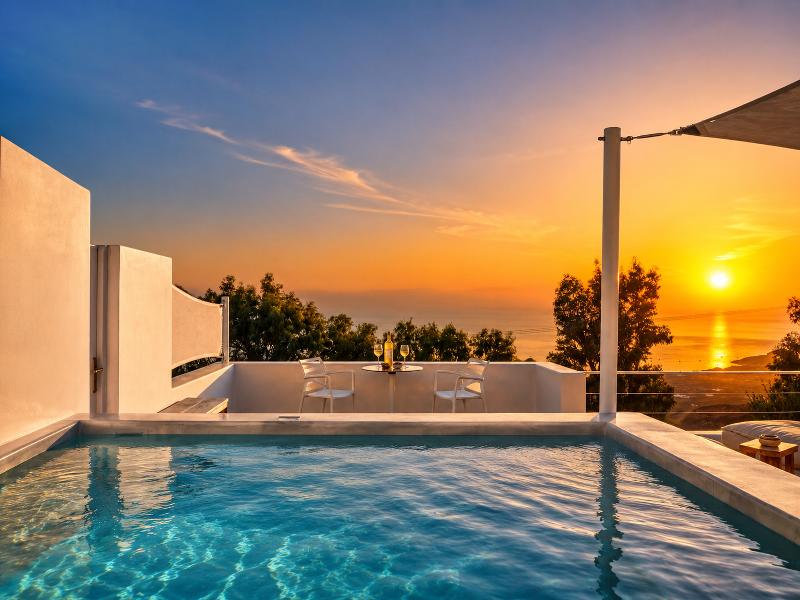 Santorini Heights - Oda