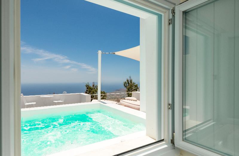Santorini Heights - Oda