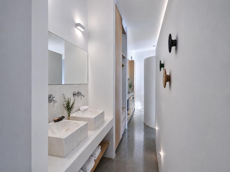 Santorini Heights - Oda