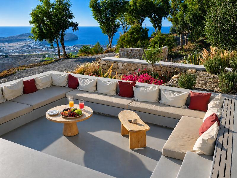 Santorini Heights - Oda