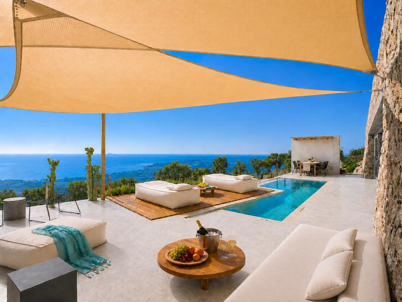 Santorini Heights - Oda