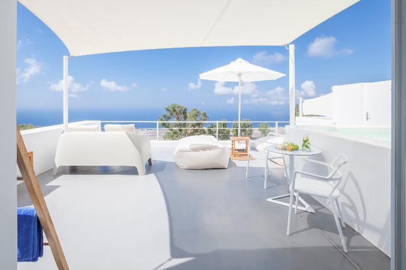 Santorini Heights - Oda