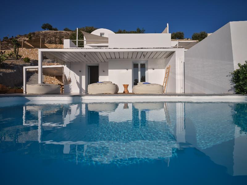 Santorini Heights - Oda
