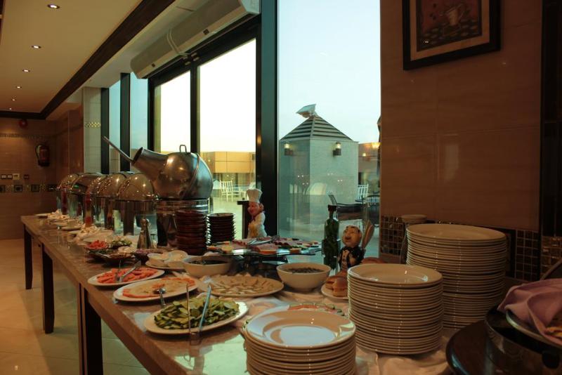 Platinum Suites Hotel Apartments - Restoran