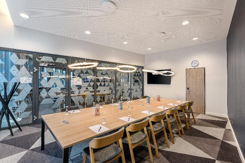 Holiday Inn Express Siegen - Toplantı
