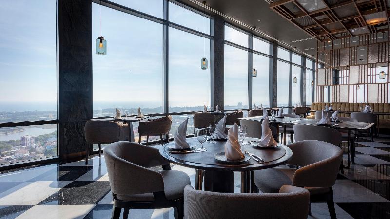 Holiday Inn Hotel & Suites Rayong City Centre - Restoran