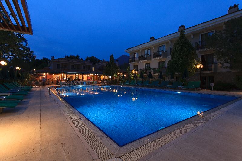 Perdikia Beach - Havuz