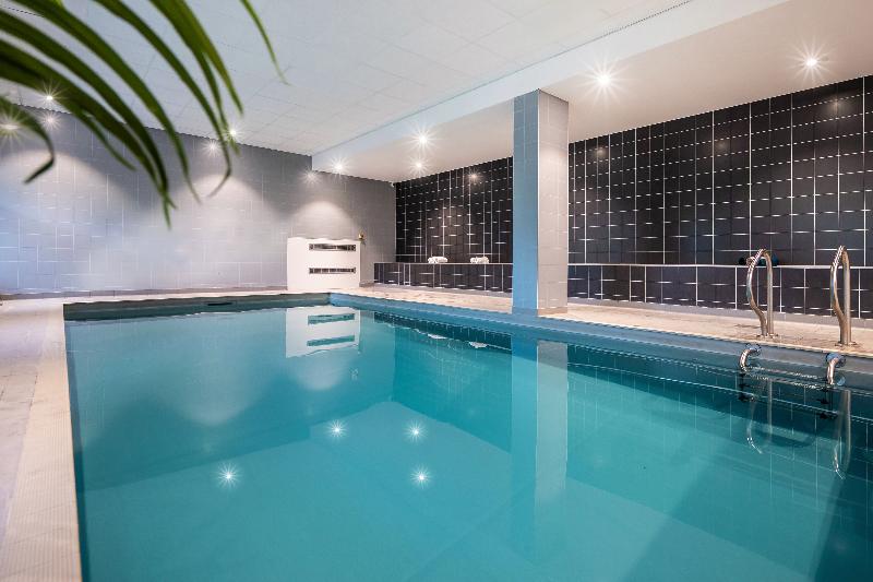 Nemea Appart Hotel Elypseo Strasbourg Port - Havuz