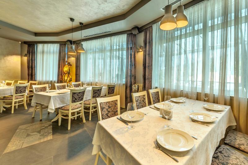 All Seasons Residence - Genel