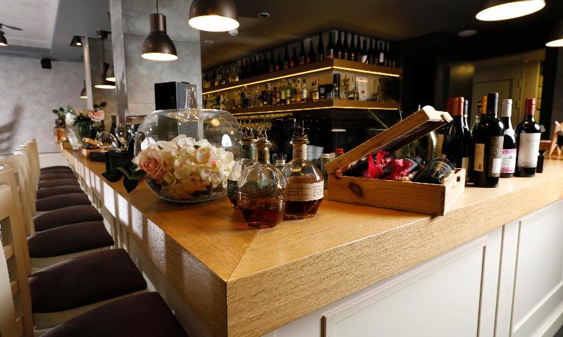 All Seasons Residence - Restoran