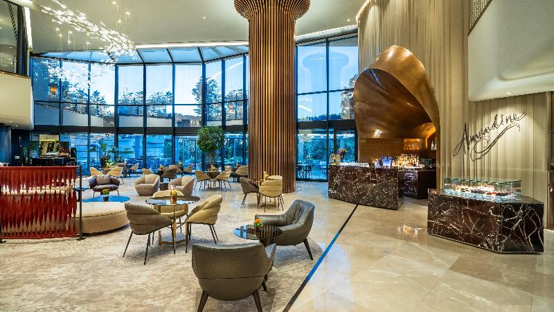 InterContinental Hotels İSTANBUL by IHG - Lobi