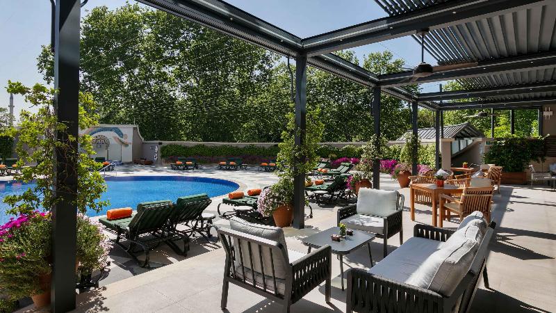 InterContinental Hotels İSTANBUL by IHG - Havuz