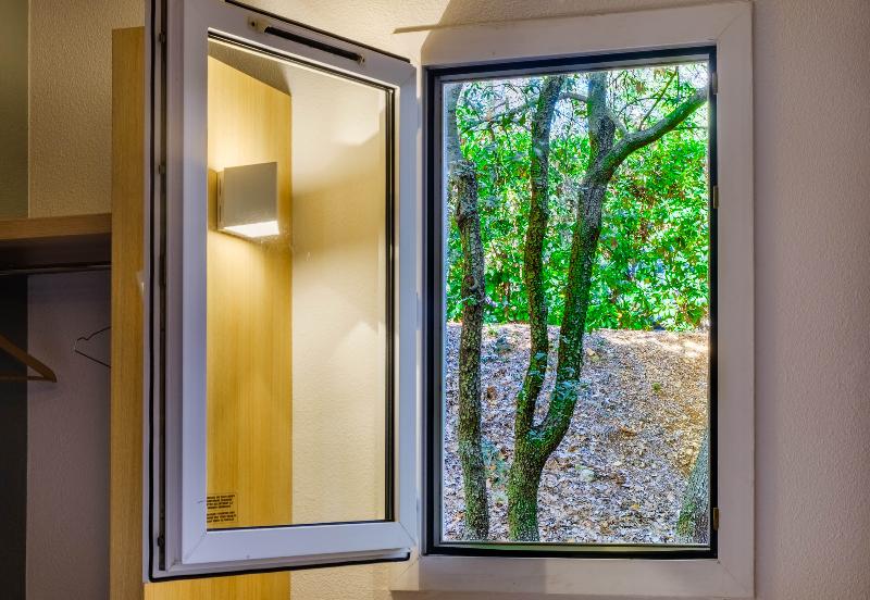 B&B HOTEL Antibes Sophia Antipolis - Oda