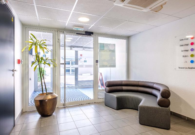 B&B HOTEL CANNES La Bocca Plage - Lobi