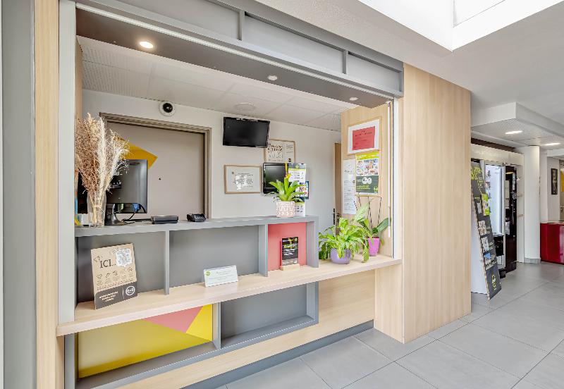 B&B Hotel Brignoles - Lobi