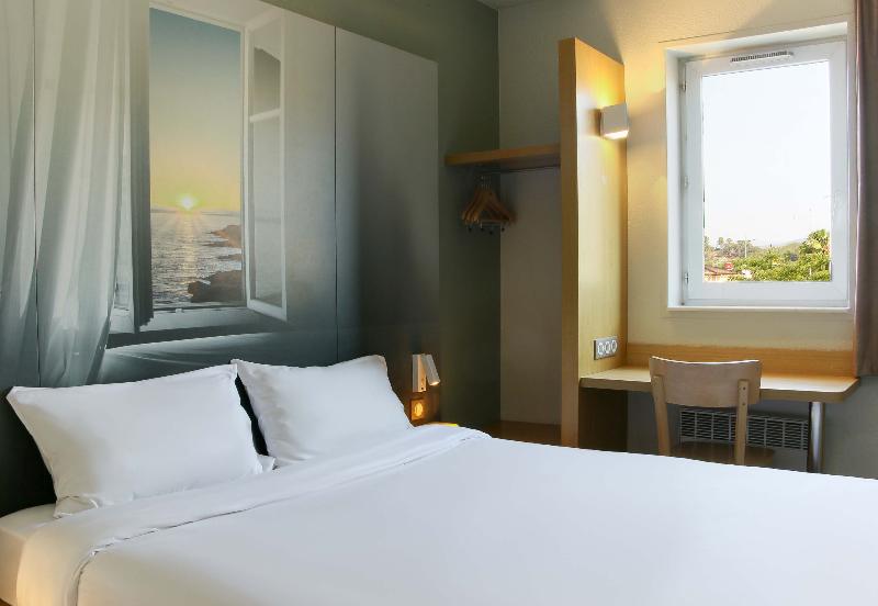 B&B HOTEL FREJUS Roquebrune - Oda