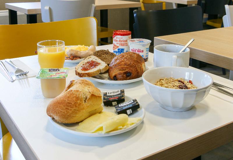 B&B HOTEL FREJUS Roquebrune - Restoran