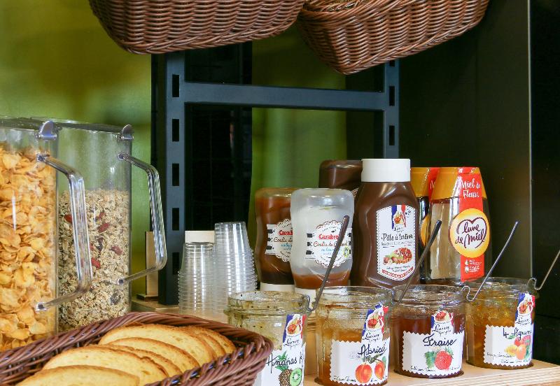 B&B HOTEL FREJUS Roquebrune - Restoran