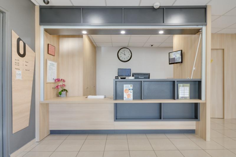 B&B HOTEL Frejus Pujet Sur Argens 3 étoiles - Lobi