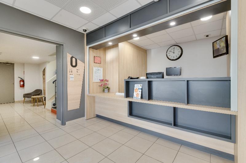 B&B HOTEL Frejus Pujet Sur Argens 3 étoiles - Lobi