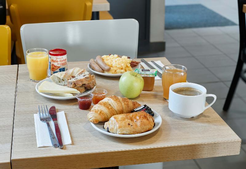 B&B HOTEL Evry Lisses 1 - Restoran