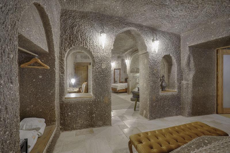 Hera Cave Suites - Genel