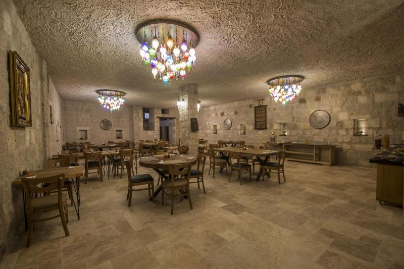 Hera Cave Suites - Restoran