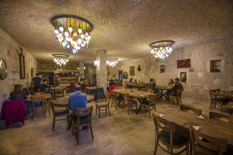 Hera Cave Suites - Restoran