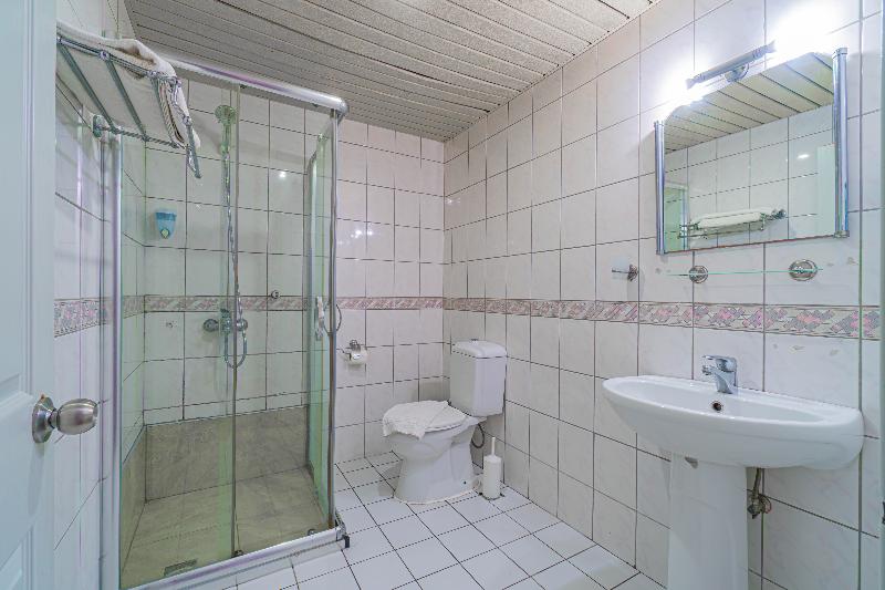 Grand Bahama Beach Hotel - Oda