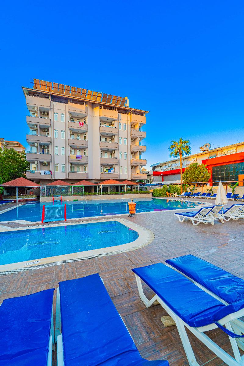 Grand Bahama Beach Hotel - Havuz