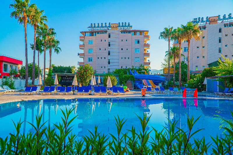 Grand Bahama Beach Hotel - Havuz