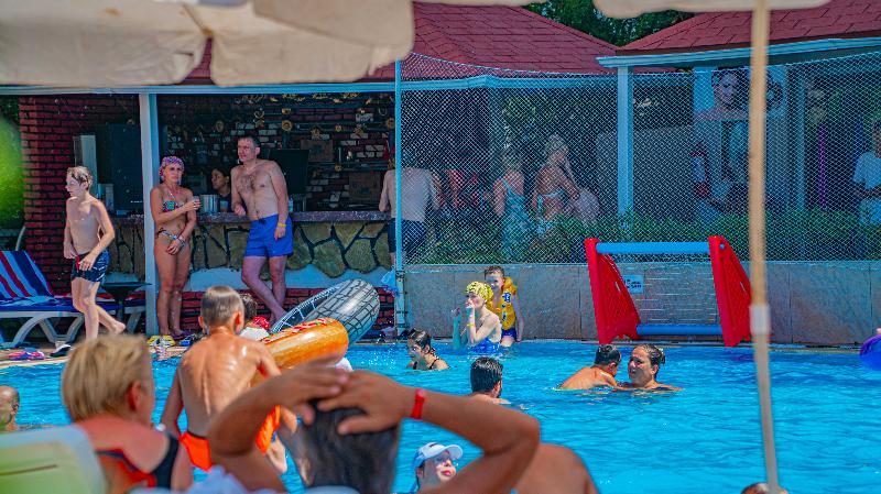 Grand Bahama Beach Hotel - Havuz