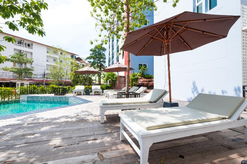 P Plus Hotel Pattaya - Havuz