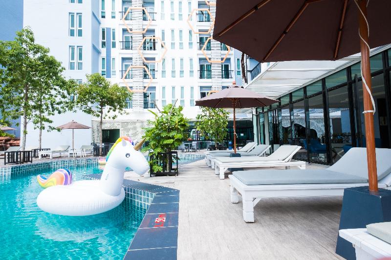 P Plus Hotel Pattaya - Havuz