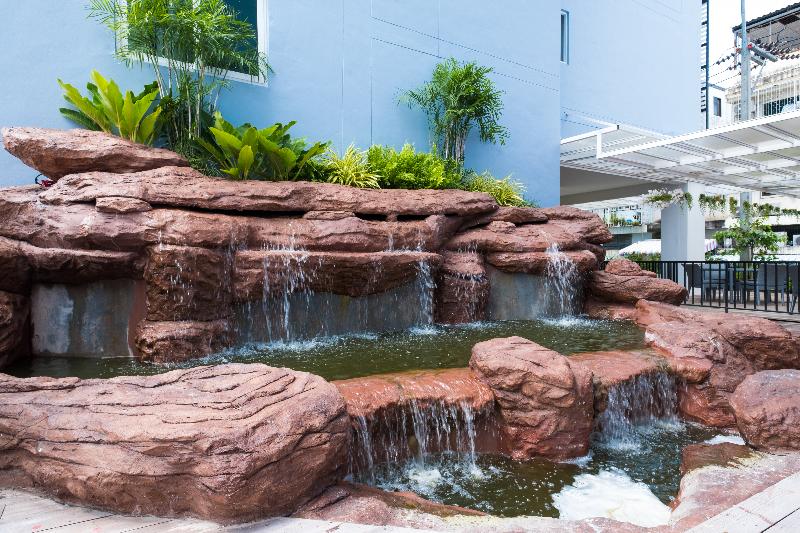 P Plus Hotel Pattaya - Havuz
