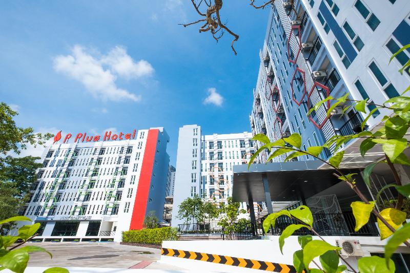 P Plus Hotel Pattaya - Teras