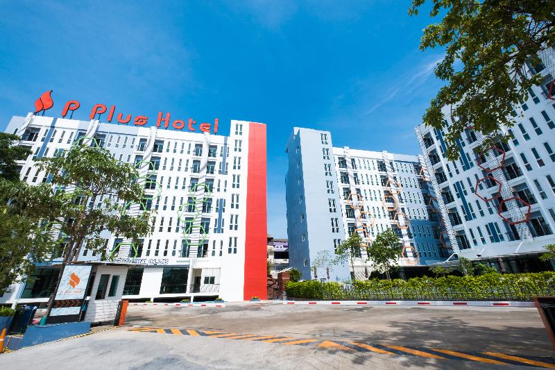 P Plus Hotel Pattaya - Teras