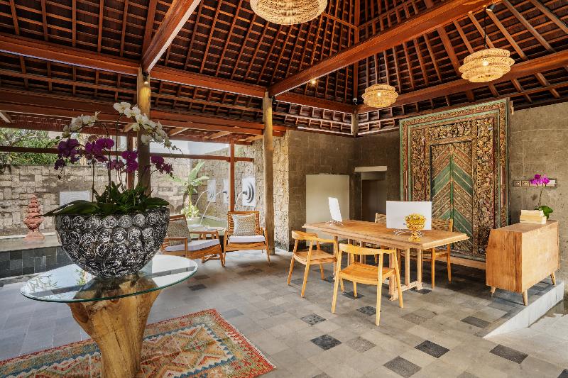 Dinara Hotel - Lobi
