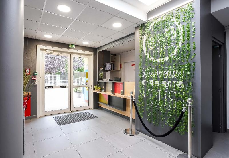 B&B HOTEL GOUSSAINVILLE CDG - Lobi