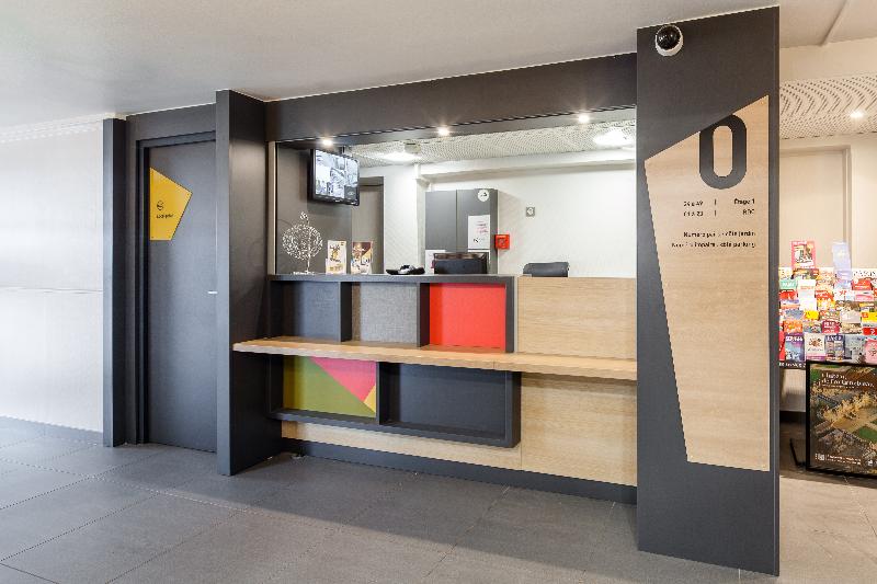 B&B HOTEL La Queue En Brie - Lobi