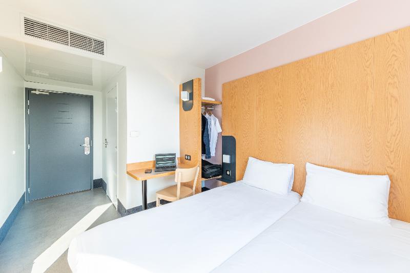 B&B HOTEL Lieusaint Carré Sénart - Oda