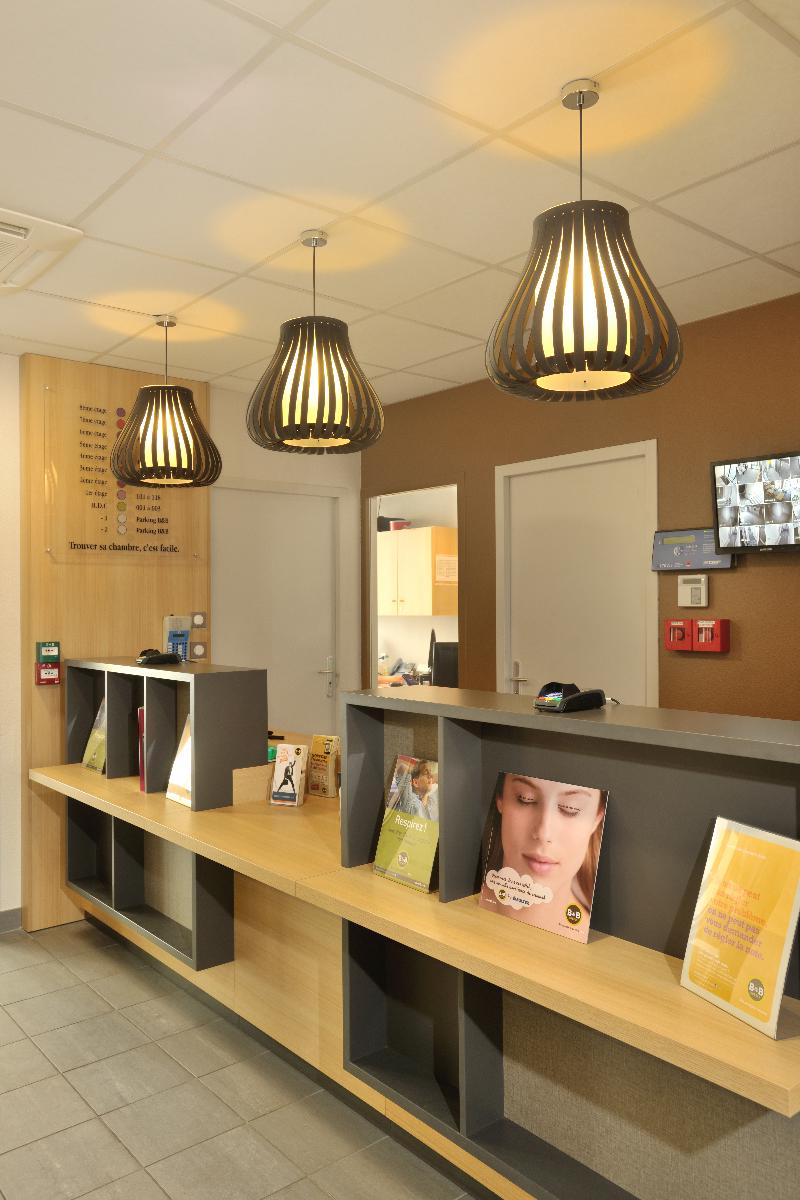 B&B HOTEL Lyon Caluire Cité Internationale - Lobi