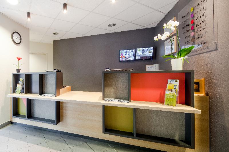 B&B HOTEL Marne-la-Vallée Torcy Gare 3 étoiles - Lobi