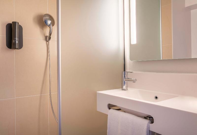 B&B Hôtel Marseille St Victoret - Oda