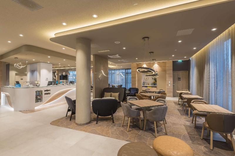 Hampton by Hilton Frankfurt Airport - Genel