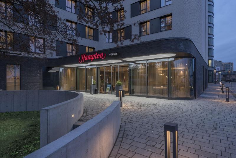 Hampton by Hilton Frankfurt Airport - Genel