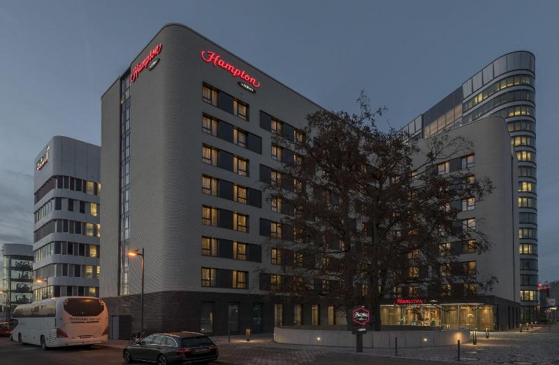 Hampton by Hilton Frankfurt Airport - Genel