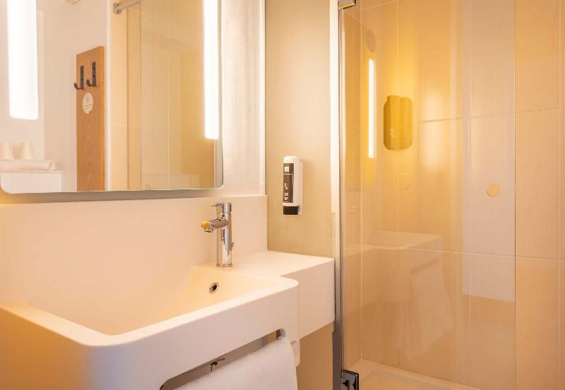 B&B HOTEL MARTIGUES Port de Bouc - Oda