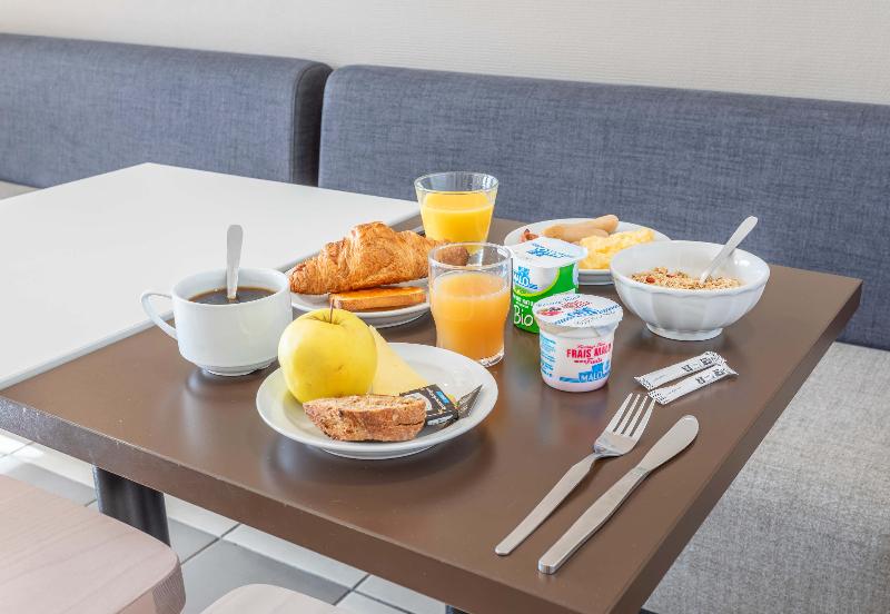B&B HOTEL MARTIGUES Port de Bouc - Restoran